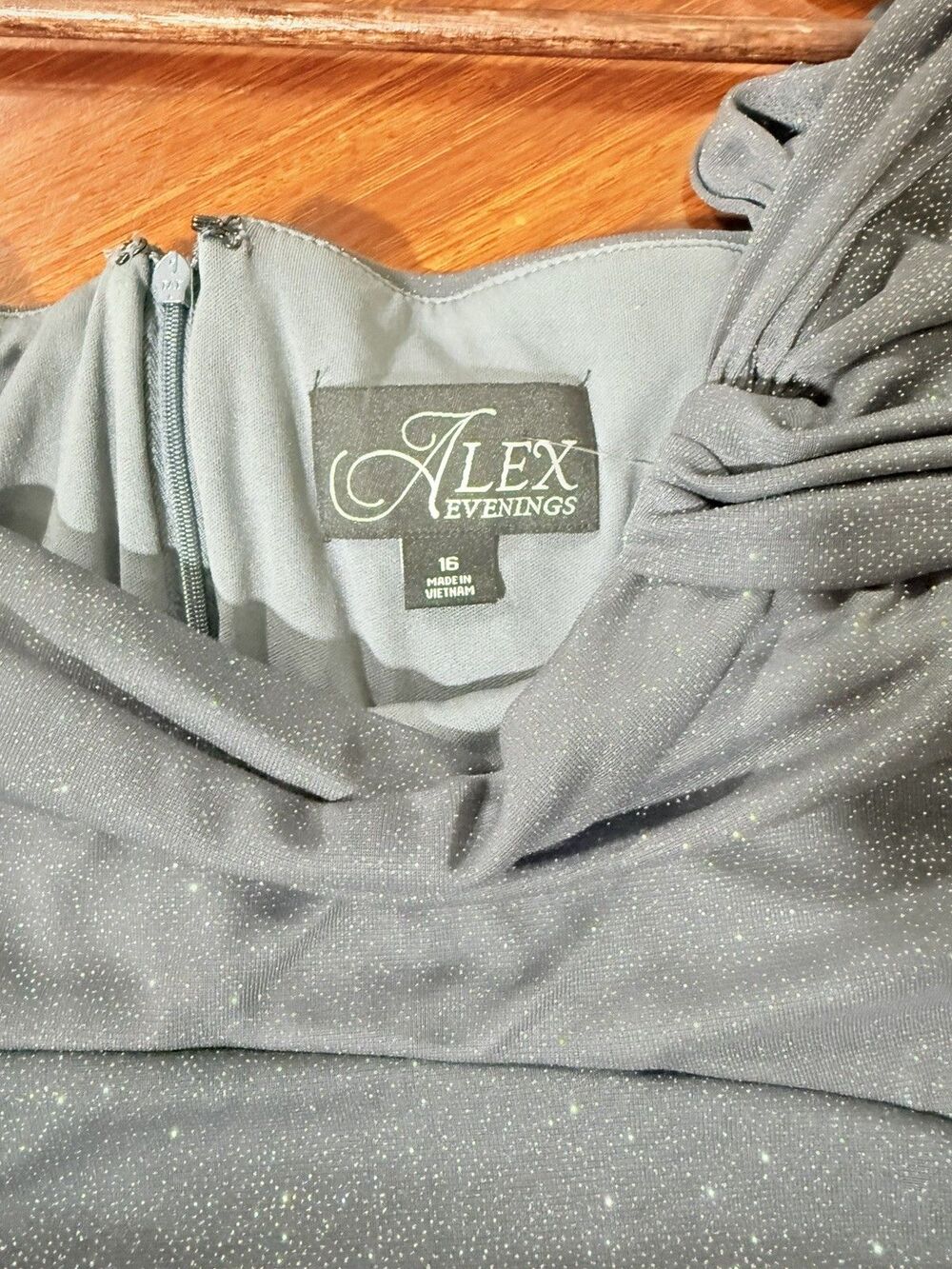 Alex Evenings Gray Glitter Draped Cowl Neck Sleeveless Long Gown Size 16 - Picture 9 of 13
